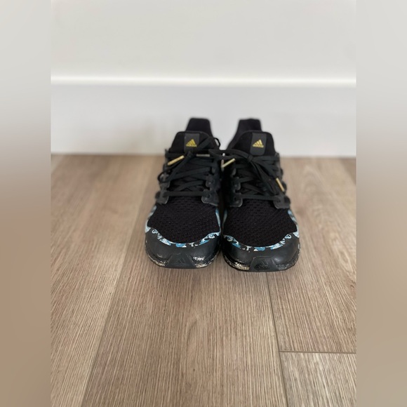 Adidas UltraBoost DNA ‘Chinese  New Year’ - Picture 3 of 8